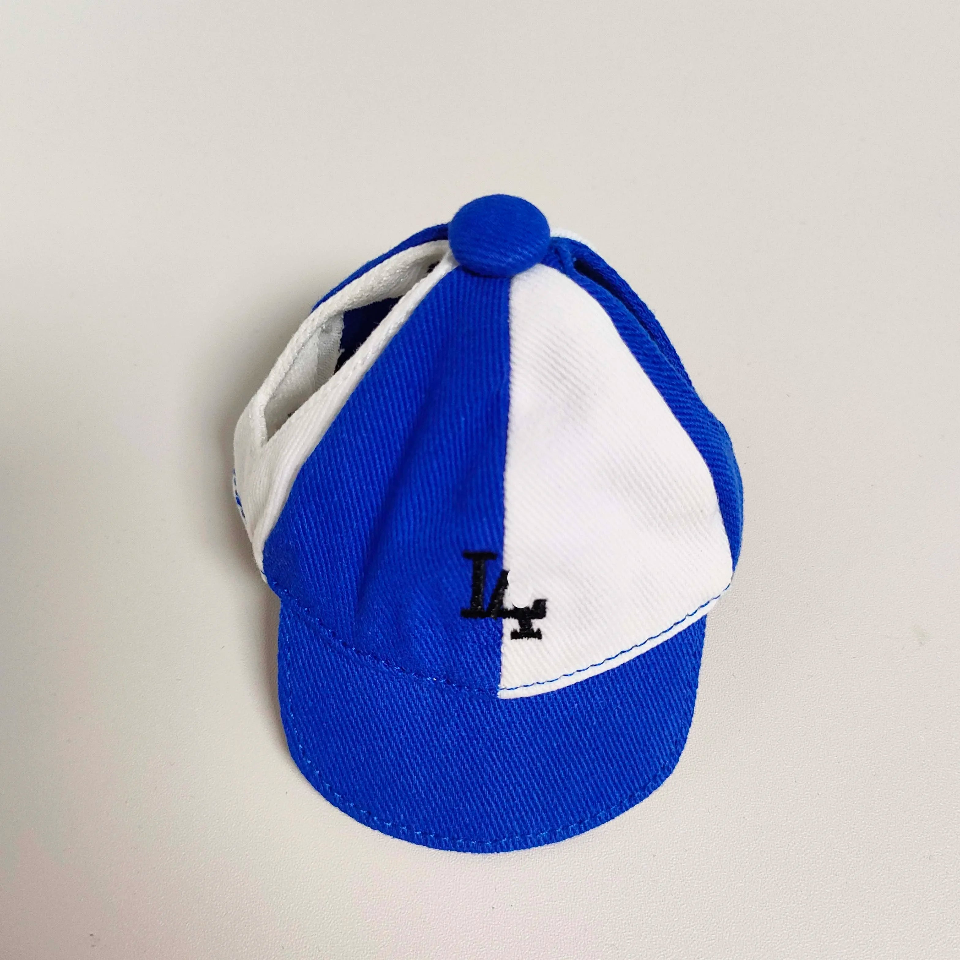 Labubu Baseball Cap – Accessories for 15–17cm Labubu-Style Dolls (V1 / V2 / V3)